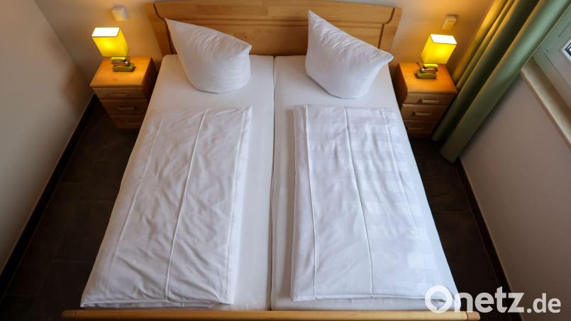 Insbesondere die Preise für Übernachtungen sind im Vergleich zum Vormonat zurückgegangen. (Symbolbild) Bild: Jan Woitas/dpa-Zentralbild/dpa