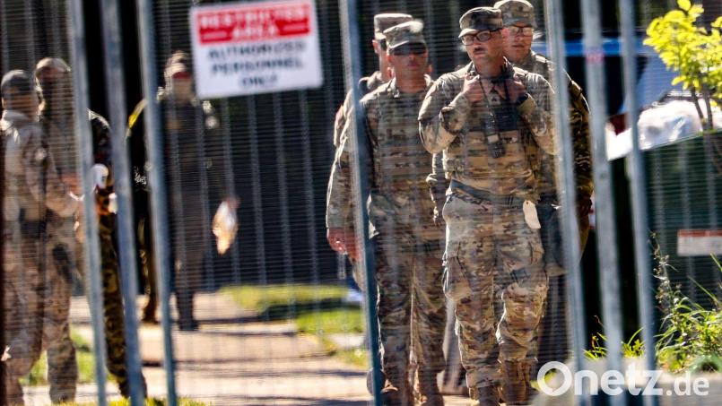 Die US-Regierung hat bereits in mehrere demokratisch regierte Großstädte Nationalgardisten entsandt - zum Teil wurde sie vorerst von Gerichten gestoppt. (Archivbild) Bild: Stacey Wescott/TNS via ZUMA Press Wire/dpa