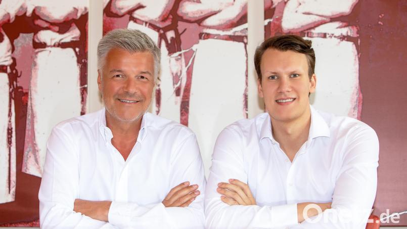 Michael (links) und Max Ponnath führen das gleichnamige Familienunternehmen. Max Ponnath soll die Gesamtverantwortung für die Firma im Jahr 2030 von seinem Vater übernehmen. Bild: Ponnath Family Group