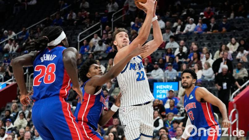 Franz Wagner tat sich mit den Magic in Detroit schwer. Bild: Ryan Sun/AP/dpa