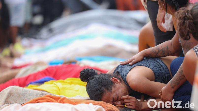 Familien trauern um ihre bei dem Einsatz getöteten Angehörigen. Bild: Tomaz Silva/Agencia Brazil/dpa