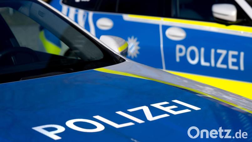 Der Mann muss sich jetzt wegen eines verbotenen Kraftfahrzeugrennens vor Gericht verantworten. (Symbolbild) Bild: Sven Hoppe/dpa