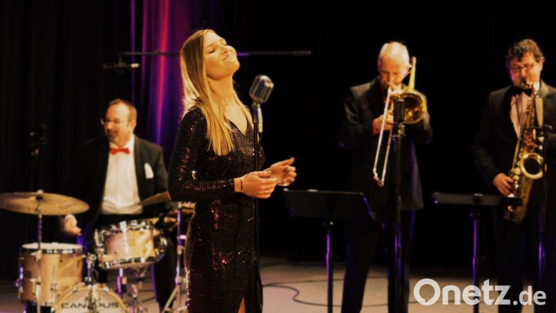 Madeleine Joel and The Hildeguards ehren beim Jazz-Zirkel Weiden die große Hildegard Knef. Bild: H. Gradischnig/exb