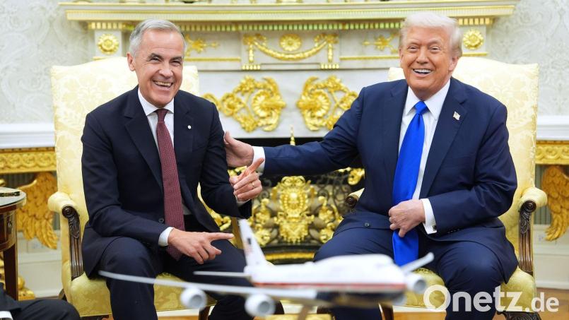 Der Zölle-Clip hatte das Verhältnis zwischen US-Präsident Donald Trump und Kanadas Premier Mark Carney belastet. (Archivbild). Bild: Evan Vucci/AP/dpa