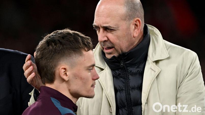 Leverkusens Geschäftsführer Fernando Carro wollte Florian Wirtz unbedingt halten. (Archivbild) Bild: Federico Gambarini/dpa