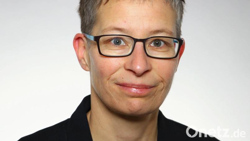 Übersetzerin Claudia Dathe spricht im Literaturhaus Oberpfalz über den Band „Den Krieg übersetzen. Gedichte aus der Ukraine“. Bild:  Foto Express Jena/privat