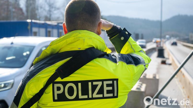 Die Zahl der Asylerstanträge ist zurückgegangen - das Bundesinnenministerium führt das auch auf Grenzkontrollen zurück. (Symbolbild) Bild: Harald Tittel/dpa