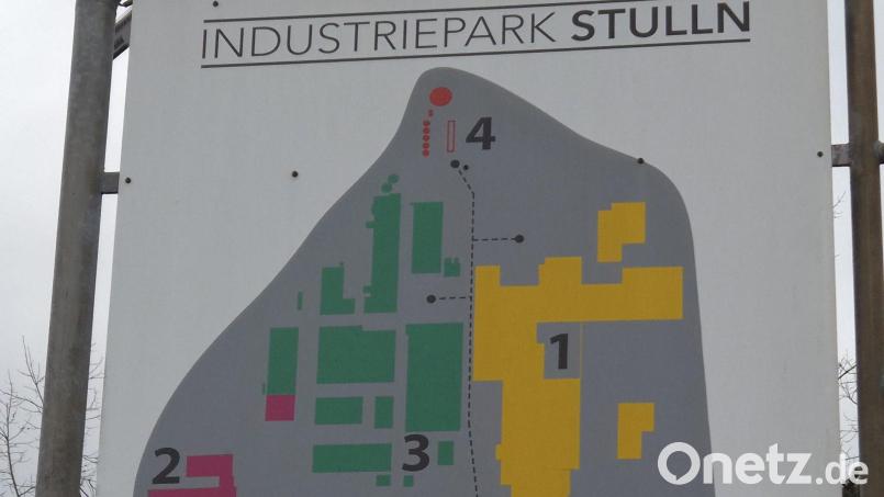 Die Fluorchemie ist auf dem Lageplan des Industrieparks Stulln grün markiert. Der Rückbau der Anlagen läuft. Für die Gebäude soll eine Nachnutzung gefunden werden, unter anderem könnte Rostasche aus dem Schwandorfer Müllkraftwerk recycelt werden. Archivbild: Hösamer