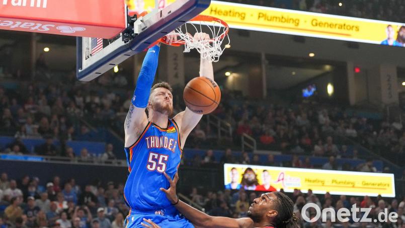Hartenstein ist auch nach sieben Spielen noch ungeschlagen mit OKC. Bild: Kyle Phillips/AP/dpa