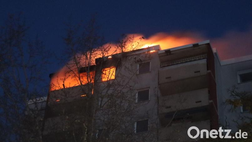 Warum der Brand ausbrach, war zunächst nicht klar. Bild: Rene Priebe/PR-Video/dpa