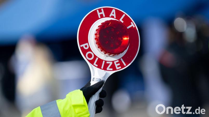 Nach der Kontrolle wird gegen die beiden ermittelt. (Symbolbild) Bild: Sven Hoppe/dpa