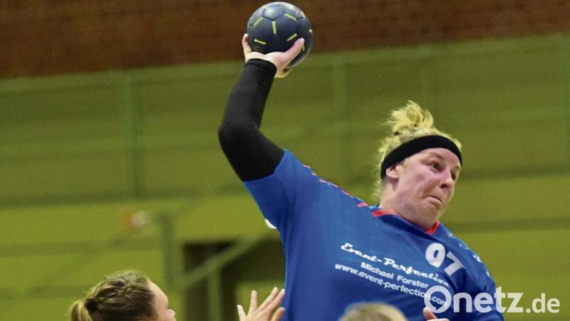 Maria Schlosser warf unzählige Tore für den HC Weiden. Nun nimmt die langjährige Leistungsträgerin Abschied vom heimischen Publikum. Archivbild: A. Schwarzmeier