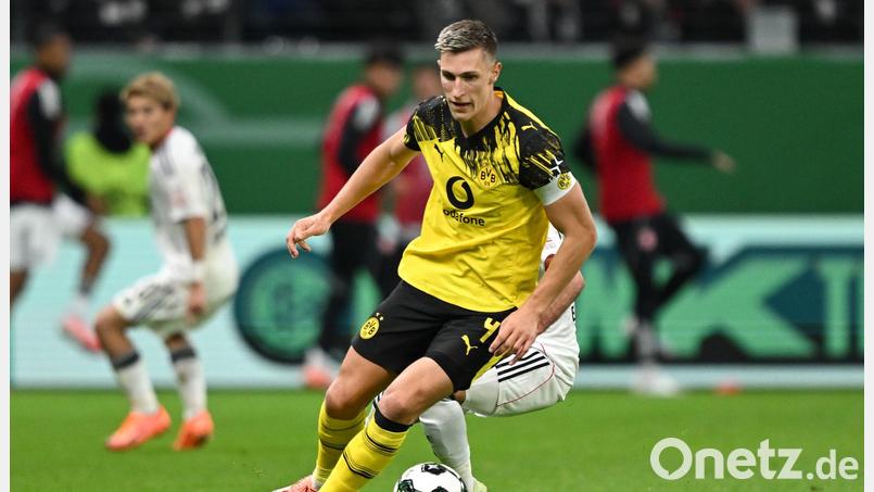 Nico Schlotterbeck war beim Abschlusstraining von Borussia Dortmund dabei. Bild: Arne Dedert/dpa