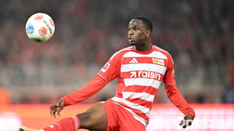 Beendete das Training angeschlagen: Union-Stürmer Ilyas Ansah. (Archivbild) Bild: Soeren Stache/dpa