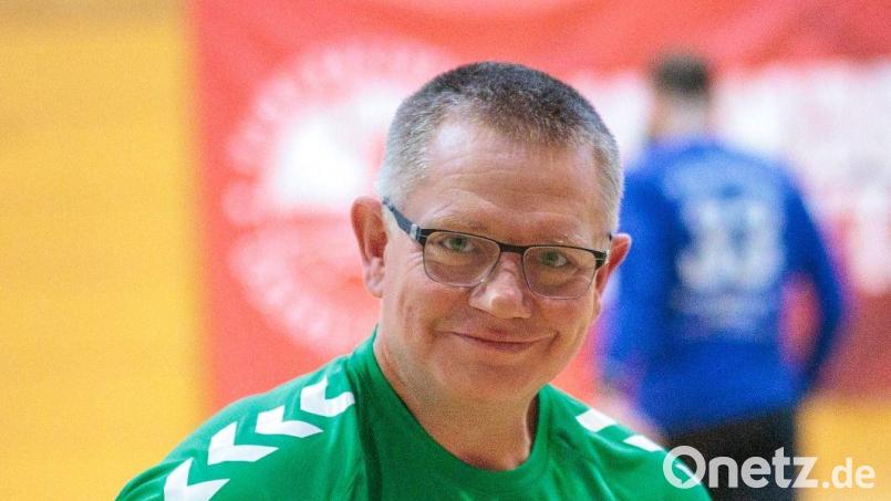 Martin Streit, Trainer des HV Oberviechtach, empfängt mit seinem Team die TS Herzogenaurach. Bild: gud