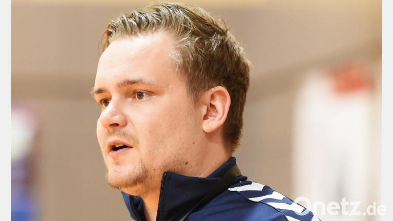 Niklas Deml, Trainer der BOL-Handballerinnen der HSG Weiden. Archivbild: G. Büttner