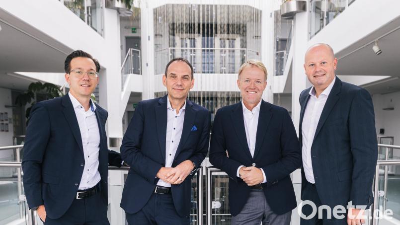 Die verstärkte Geschäftsführung von Conrad Electronic: Sebastian Dehnen (von links), CEO Ralf Bühler und die beiden neuen Geschäftsführer Daniel Saga und Guy Dann. Bild: ©Conrad Electronic