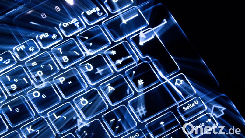 Das Medizinische Versorgungszentrum (MVZ) Nordoberpfalz hat nach einem Cyberangriff zwei seiner Standorte vorübergehend geschlossen. Symbolbild: Sebastian Gollnow/dpa