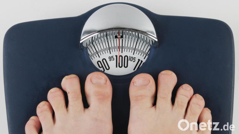 Egal ob zu dünn oder zu dick: Ungefragte Kommentare können oft einen Menschen verletzen. Symbolbild: Armin Weigel/dpa