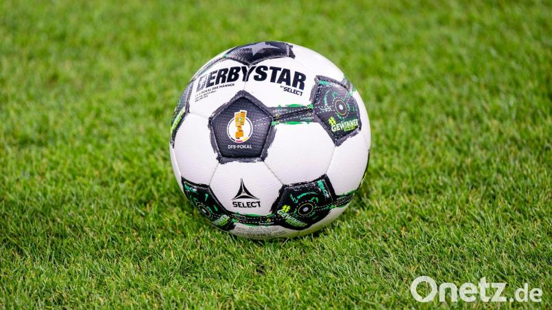 Der DFB hat den Rahmenterminkalender für die kommende Saison veröffentlicht. (Archivbild) Bild: David Inderlied/dpa