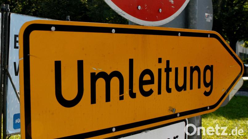 Die Sperrung der Staatsstraße 2181 zwischen Brand und Mehlmeisel dauert länger als geplant. Symbolbild: Angelika Warmuth, dpa