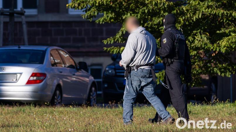 Der Waffenfund in Wien steht im Zusammenhang mit den Ermittlungen zu den Festnahmen in Berlin. (Archivbild) Bild: Philipp von Ditfurth/dpa