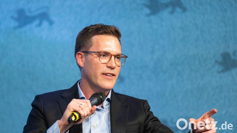 Syrer sollten ihr Heimatland aus Sicht von CDU-Landeschef Manuel Hagel wiederaufbauen. Bild: Silas Stein/dpa