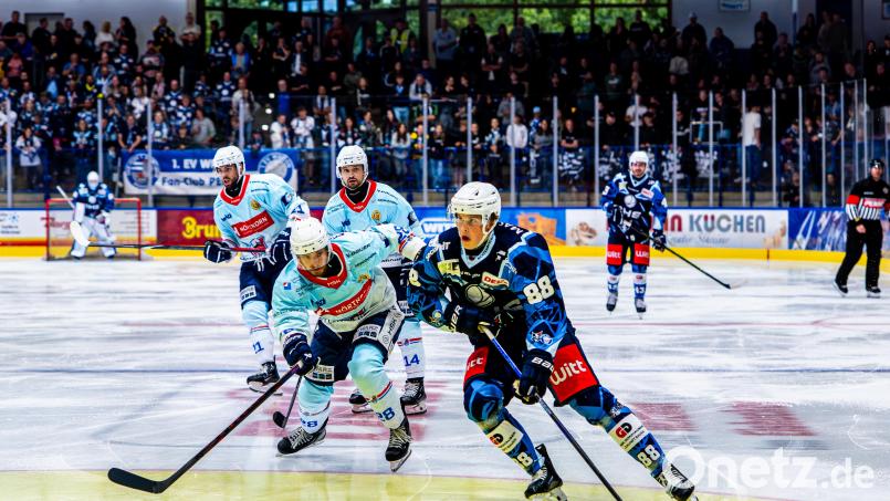 Noah Samanski wurde von der DEL2 als U21-Förderspieler der Monate September/Oktober ausgezeichnet. Bild: Elke Englmaier