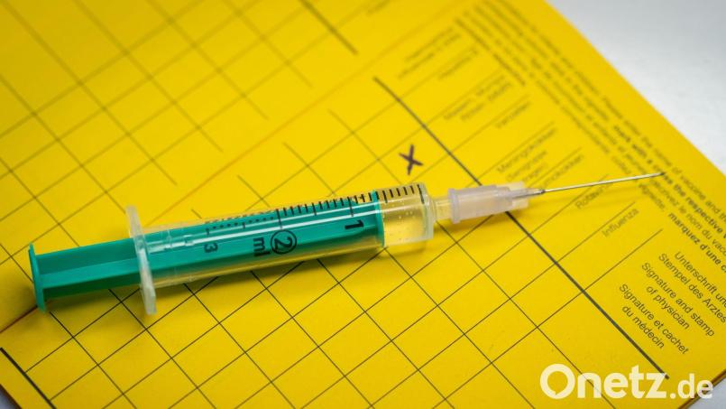 Gürtelrose wird wie Windpocken durch Varizella-Zoster-Viren verursacht. (Symbolbild) Bild: Friso Gentsch/dpa