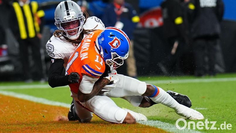 Troy Franklin (vorne) fing den einzigen Touchdown der Broncos. Bild: Jack Dempsey/AP/dpa