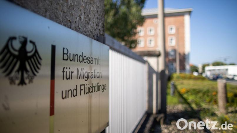 Das Bundesamt für Migration und Flüchtlinge trifft wieder deutlich mehr ablehnende Entscheidungen für Syrer. Bild: Daniel Karmann/dpa