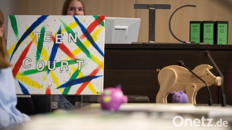 Schülergerichte gibt es seit 25 Jahren in Deutschland. (Archivbild) Bild: Sebastian Christoph Gollnow/dpa