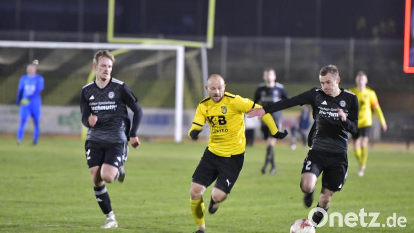 Friedrich Lieder (Mitte) avancierte gegen den FC Wernberg einmal mehr zum Matchwinner des Tabellenführers. Bild: Hubert Ziegler