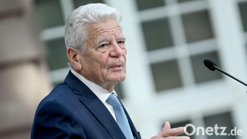 Alt-Bundespräsident Joachim Gauck fordert mehr Entschlossenheit beim Schutz der Menschenwürde. (Archivfoto) Bild: Britta Pedersen/dpa