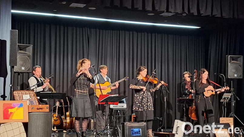 Die Gruppe Lawaschkiri bringt Klänge aus ganz Europa ins Emil-Kemmer-Haus. Bild: wel