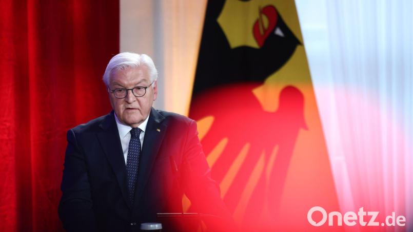 Bundespräsident Frank-Walter Steinmeier sieht die Demokratie bedroht. Bild: Maryam Majd/Pool AP/dpa
