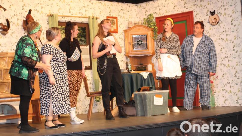 Moni gibt eine Kostprobe ihres sängerischen Könnens. Bild: pi