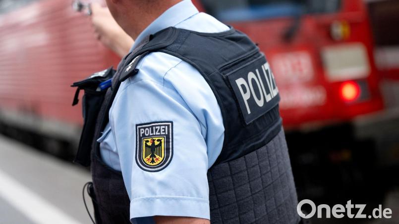 Die Bundespolizei nahm in Stralsund einen 30-Jährigen fest. (Symbolbild) Bild: Sven Hoppe/dpa