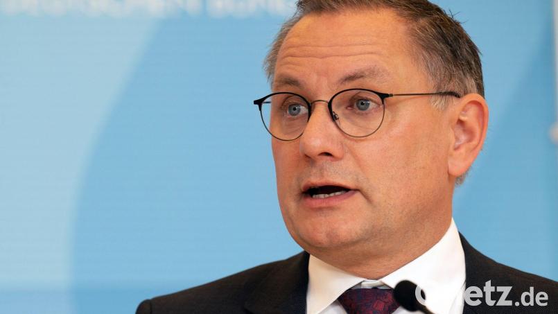 AfD-Chef Tino Chrupalla spricht von Spaltung. (Archivbild) Bild: Alicia Windzio/dpa