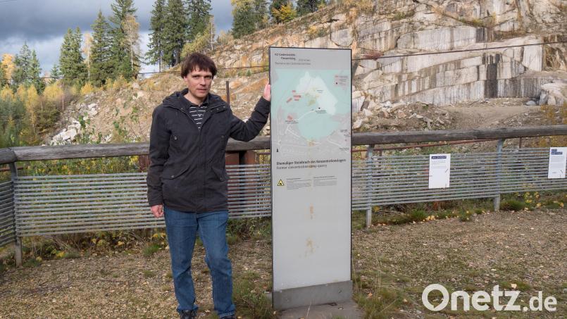 Stefan Krapf aus Flossenbürg kämpfte jahrelang dafür, dass der Betrieb im ehemaligen KZ-Steinbruch eingestellt wird. Nun wurde er für dieses Engagement mit dem Kulturpreis ausgezeichnet. Bild: Lowak