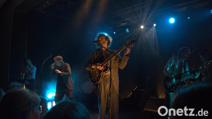 Mundart, Vielseitigkeit und viel Gefühl: Pam Pam Ida überzeuge das Amberger Publikum im Musikomm. Bild: Marlin Nixdorf