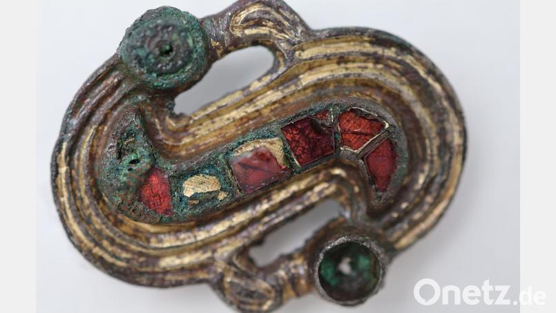 Nach dem Fund eines reich ausgestatteten Frauen-Grabes kamen Forscher zu neuen Erkenntnissen über frühe Migration. Bild: Korolnik Restaurierung/Bayerisches Landesamt für Denkmalpflege (BLfD)/dpa