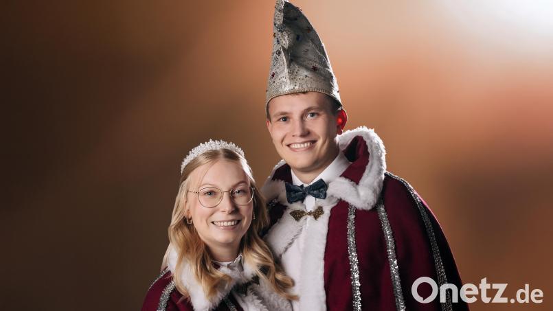 Laura I. und Moritz I. sind das Mähringer Prinzenpaar. Bild: Fotostudio Hummer