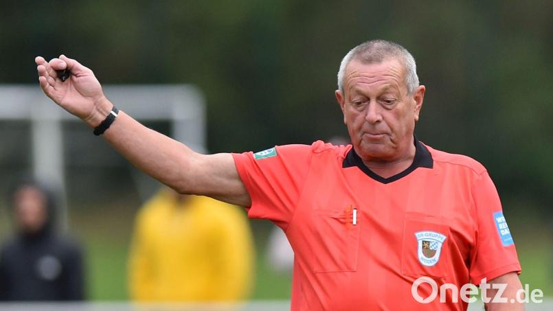 Willi Hirsch ist nicht nur seit fast 40 Jahren aktiver Schiedsrichter. In den letzten zwei Jahrzehnten leitete der Flosser die Weidener Schiedsrichtergruppe auch als Obmann. Nun zieht sich Hirsch aus diesem Amt zurück. Archivbild: A. Schwarzmeier