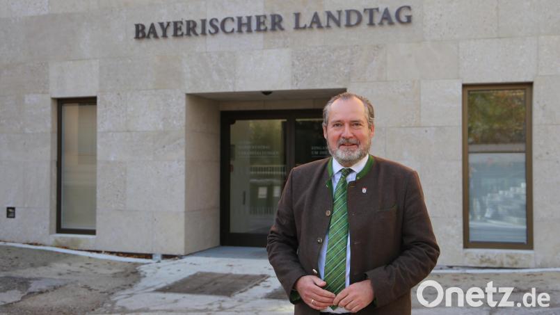 Auch Nabburgs Bürgermeister Frank Zeitler (CSU) war am Mittwoch nach München gekommen. Bild: sbö