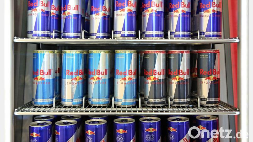 Hat Red Bull gegen EU-Kartellrecht verstoßen? Die Europäische Kommission leitet eine Untersuchung ein. (Archivbild) Bild: Jan Woitas/dpa-Zentralbild/dpa