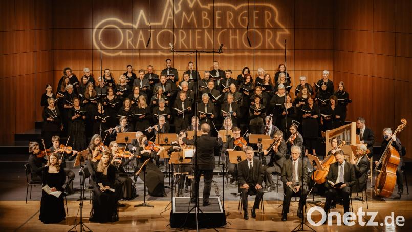 Der Amberger Oratorienchor und das Amberger Sinfonieorchester präsentieren Bachs Weihnachtsoratorium. Bild: Dominik Lenz/exb