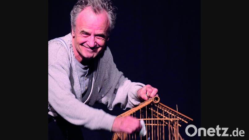 Der österreichische Schauspieler, Musiker und Kabarettist Werner Steinmassl gastiert mit seinem Karl-Valentin-Programm "Edle Kunst behüt dich Gott" am 21.11.2025 auf der Kleinkunstbühne der Futura87 in Windischeschenbach. Bild: Wolfgang Brachinger