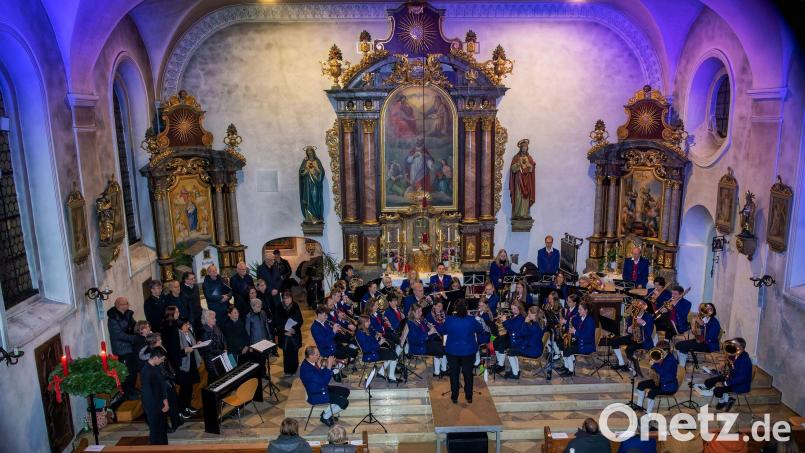 So stimmungsvoll war es im vergangenen Jahr: Das Benefizkonzert vom Musikverein Freudenberg und dem Kirchenchor Wutschdorf. Archivbild: Hermann Koch