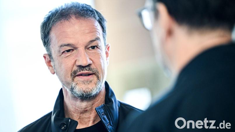 Muss sich weiter gedulden: Fredi Bobic. (Archivbild) Bild: Britta Pedersen/dpa